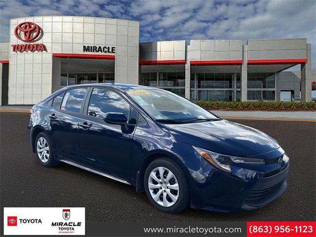 Used 2025 Toyota Corolla LE video 1