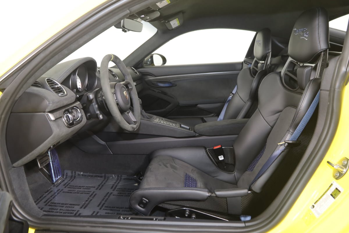 Used 2025 Porsche 718 Cayman GT4 RS w/ Weissach Package RWD image 11