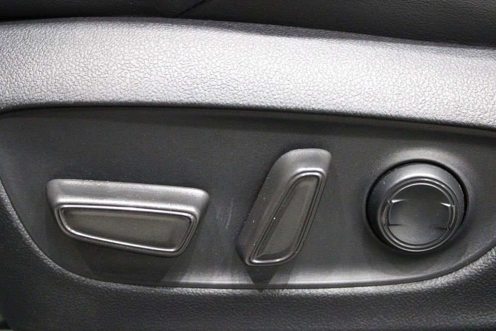 Used 2022 Toyota RAV4 Adventure image 18