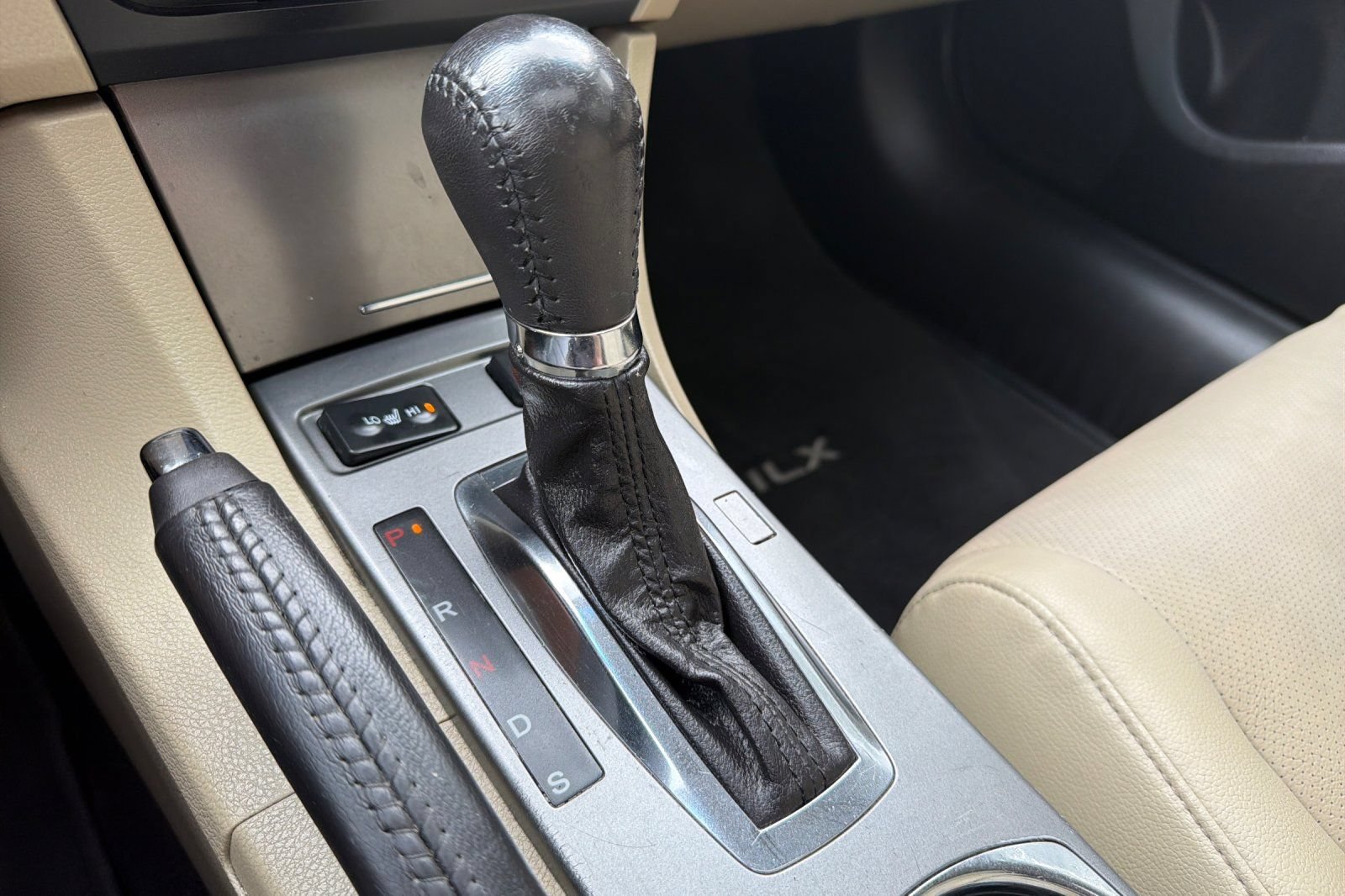 Used 2015 Acura ILX w/ Technology Package FWD image 20