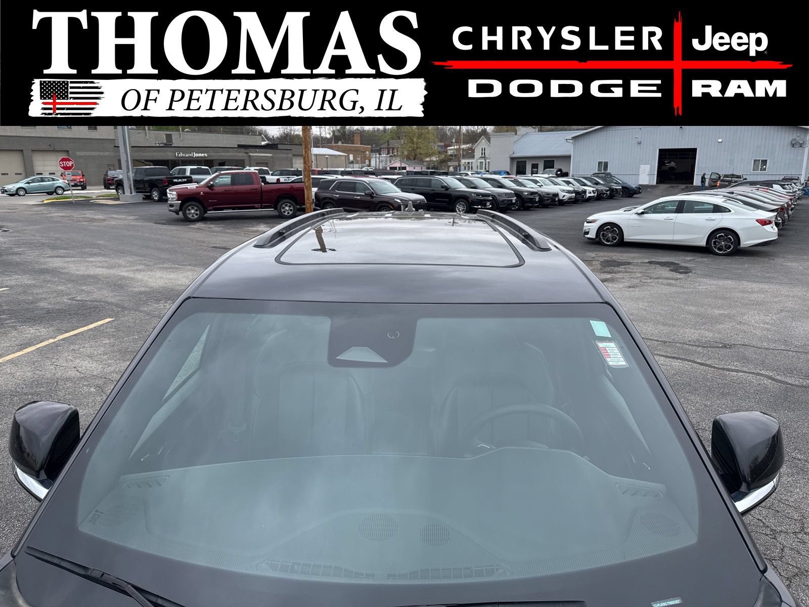 Used 2024 Jeep Grand Cherokee L Limited w/ Luxury Tech Group II AWD/4WD image 9