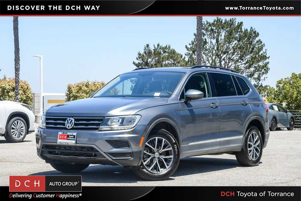 Used 2020 Volkswagen Tiguan SE w/ Panoramic Sunroof Package FWD image 1