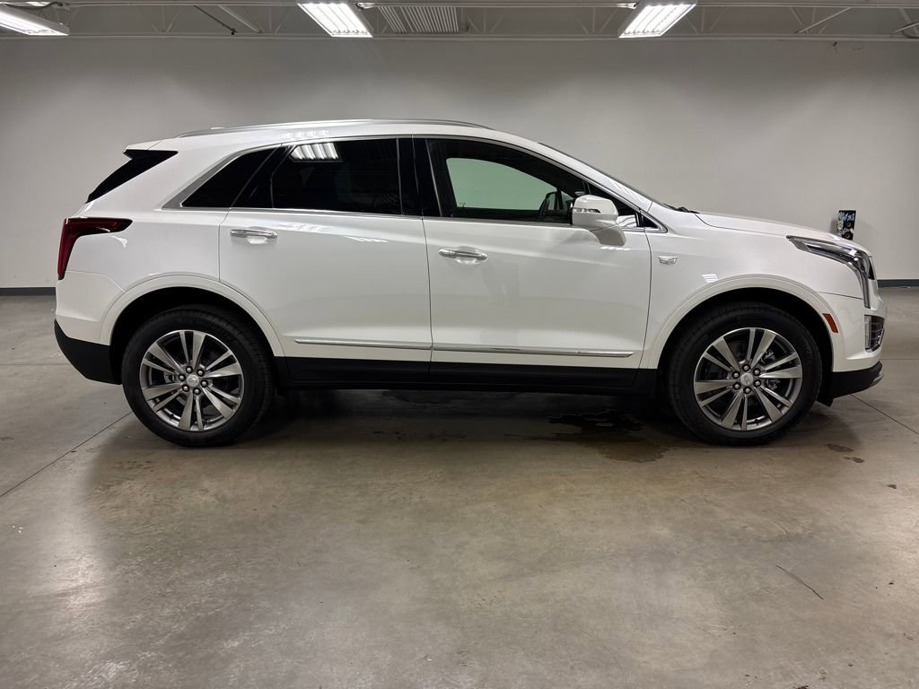 New 2025 Cadillac XT5 Premium Luxury w/ LPO, Floor Liner Package image 19