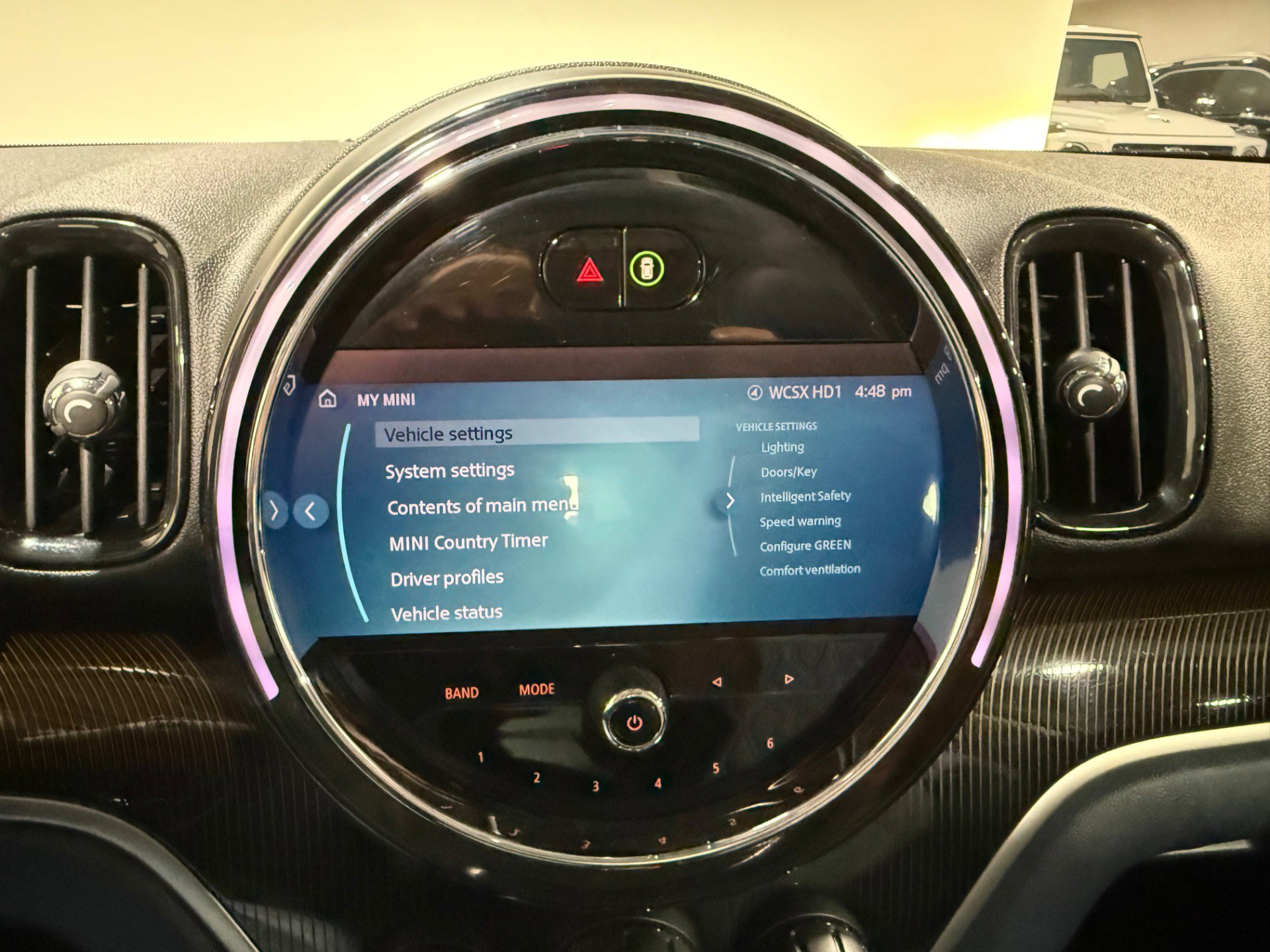 Used 2023 MINI Cooper Countryman S w/ Signature Upholstery Package image 28