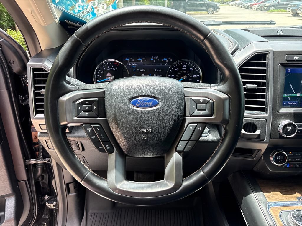Used 2020 Ford Expedition Platinum RWD image 18