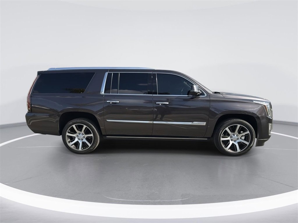 Used 2016 Cadillac Escalade ESV Premium image 3