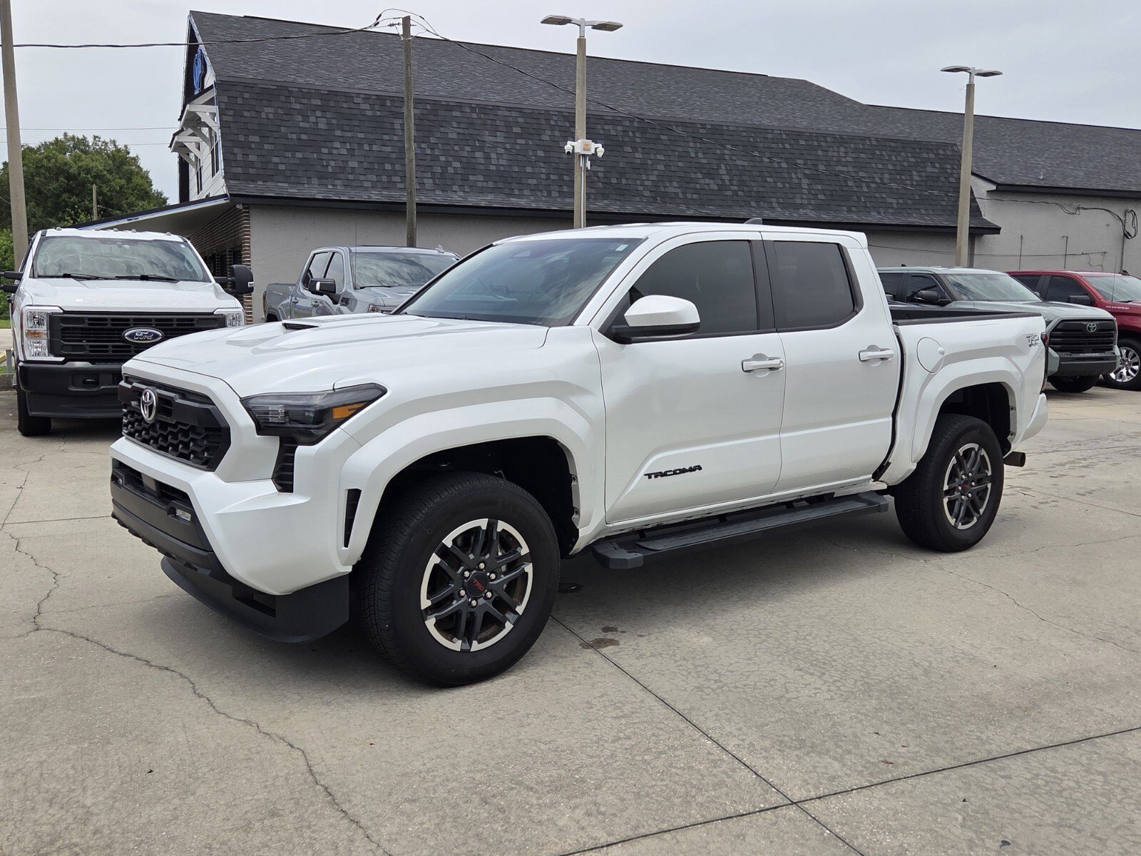 Certified 2024 Toyota Tacoma TRD Sport RWD image 3