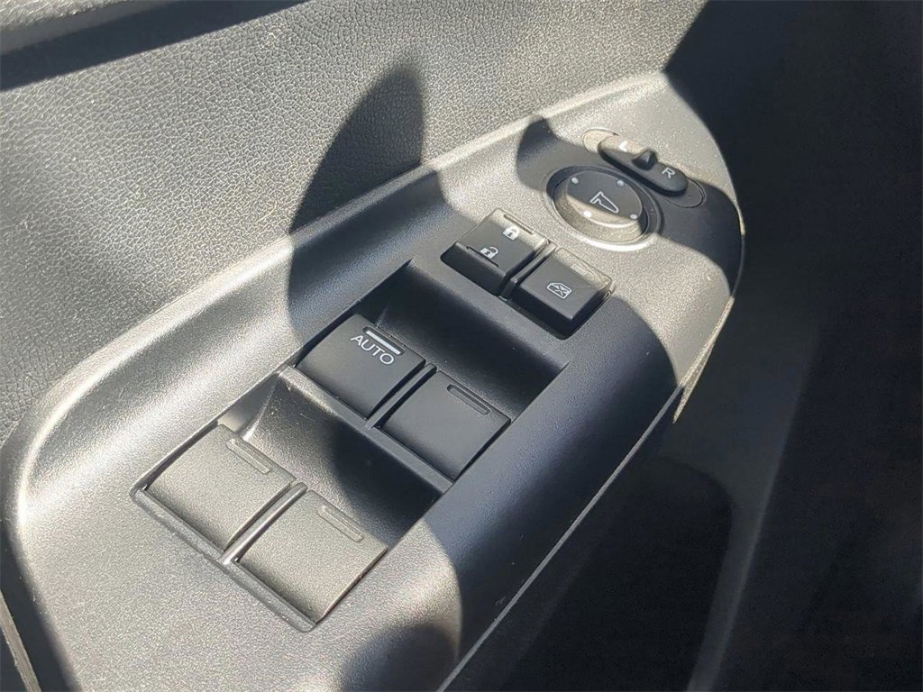 Used 2019 Honda Fit EX image 23