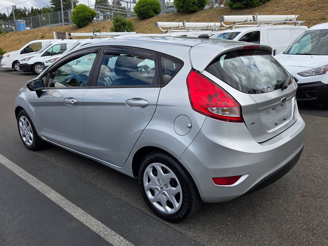 Used 2013 Ford Fiesta SE w/ Interior Protection Pkg FWD image 5