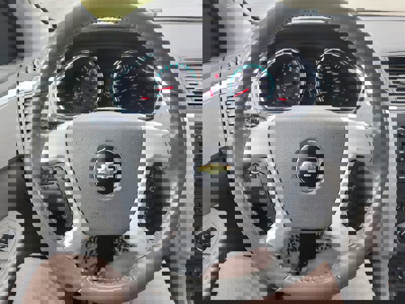 Used 2012 Chevrolet Traverse LT image 16