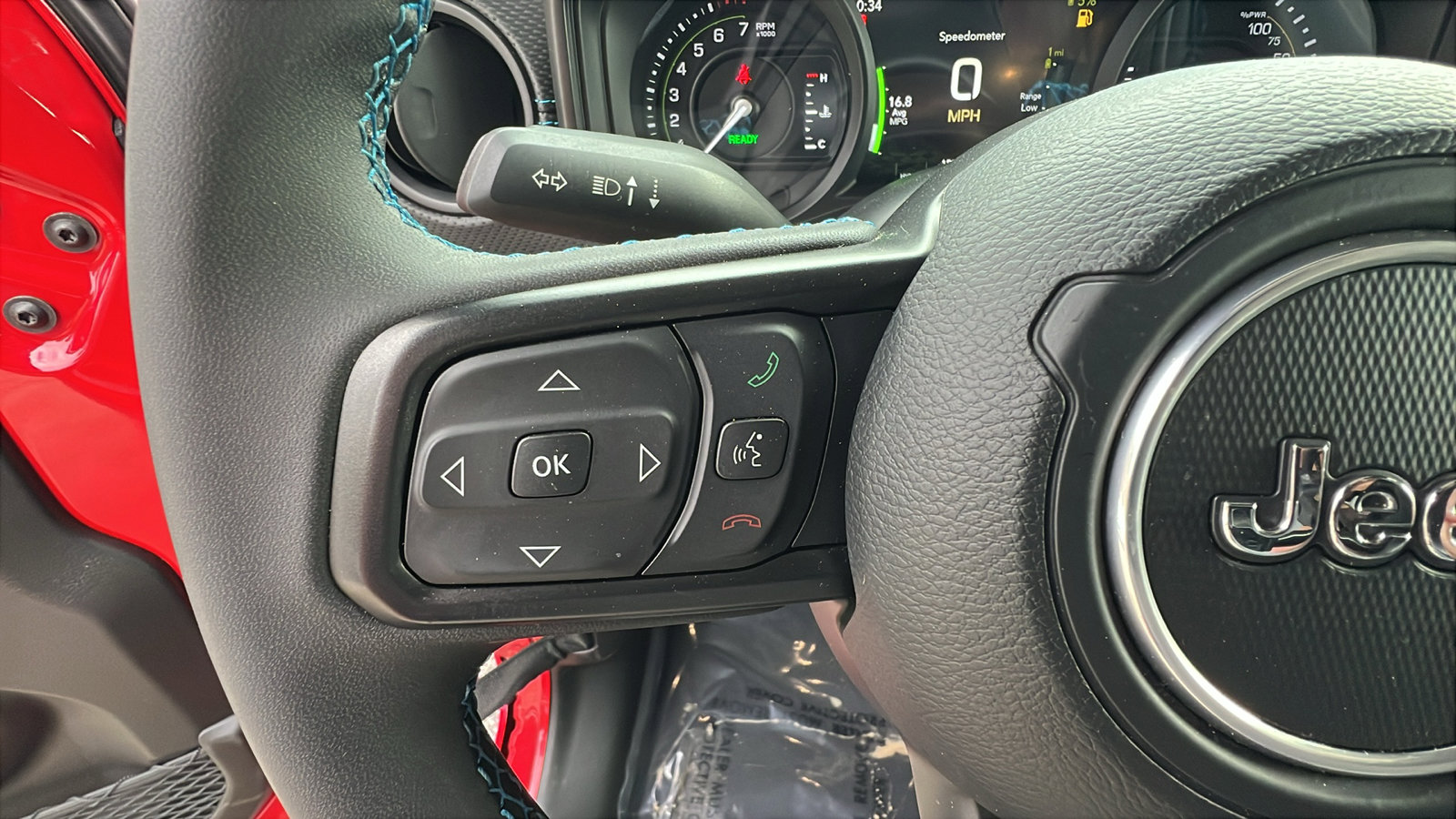 Used 2025 Jeep Wrangler Unlimited Rubicon 4xe image 27