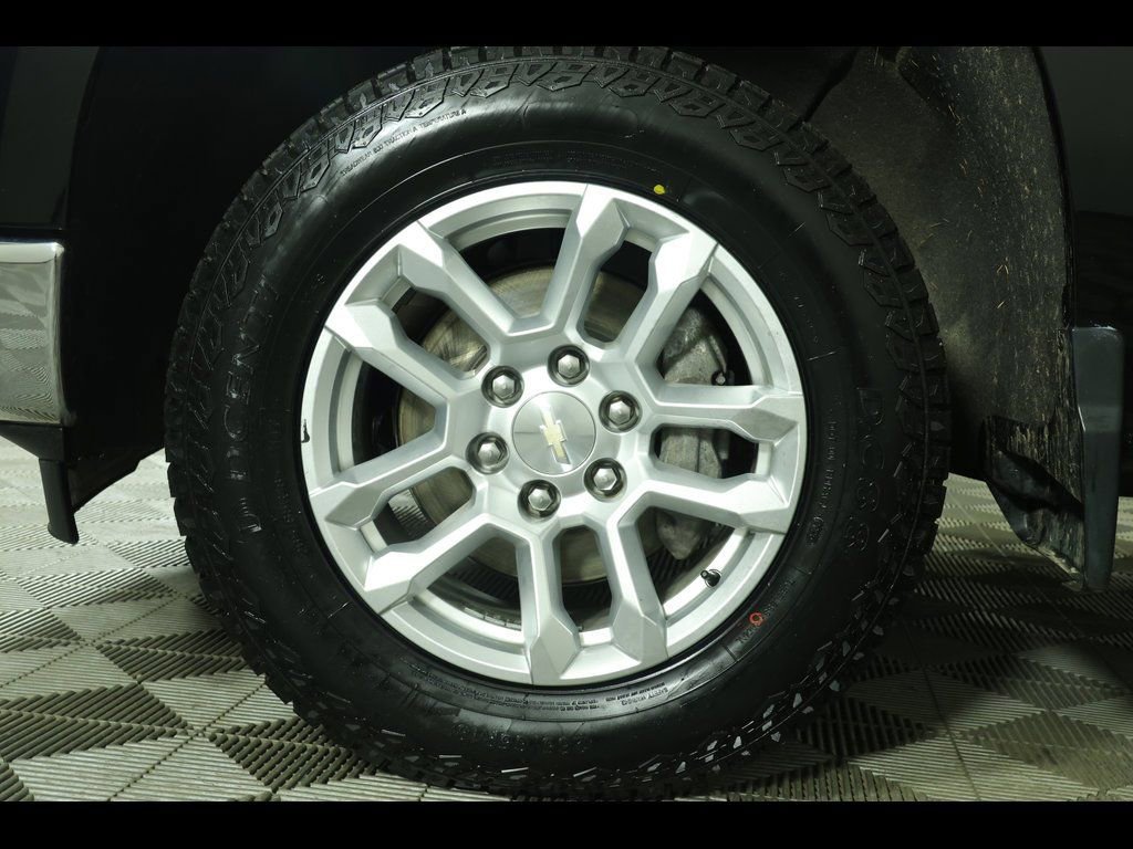 Used 2022 Chevrolet Silverado 1500 LT w/ Z71 Off-Road Package image 23