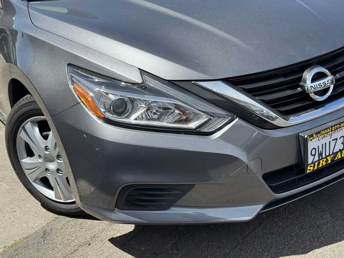 Used 2018 Nissan Altima 2.5 S FWD image 3