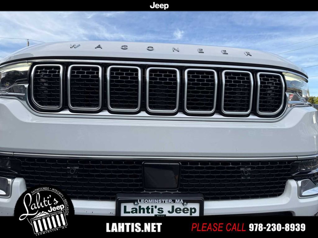 Used 2022 Jeep Wagoneer Series III w/ Premium Group I image 28
