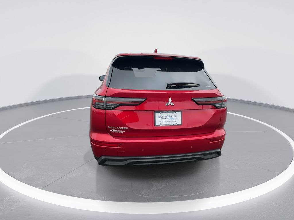 New 2026 Mitsubishi Outlander ES image 7
