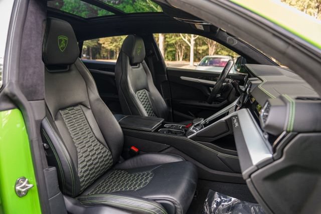 Used 2021 Lamborghini Urus AWD/4WD image 52