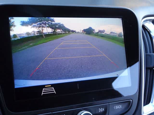 Used 2020 Chevrolet Malibu LT FWD image 20