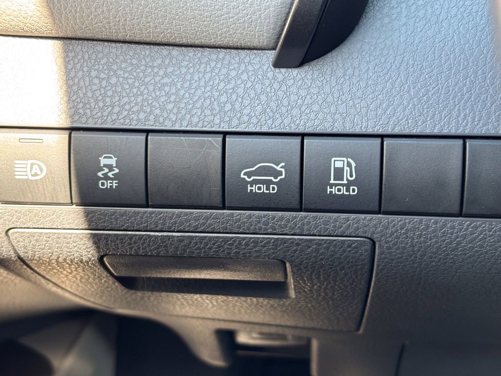Used 2022 Toyota Camry SE FWD image 36