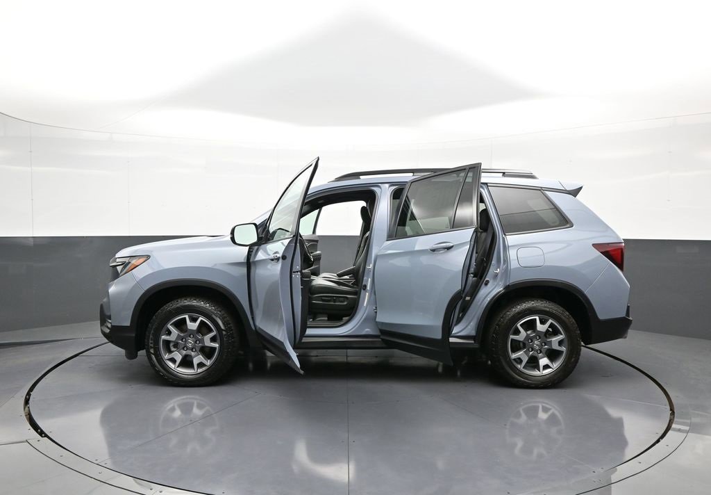 Certified 2022 Honda Passport TrailSport image 43