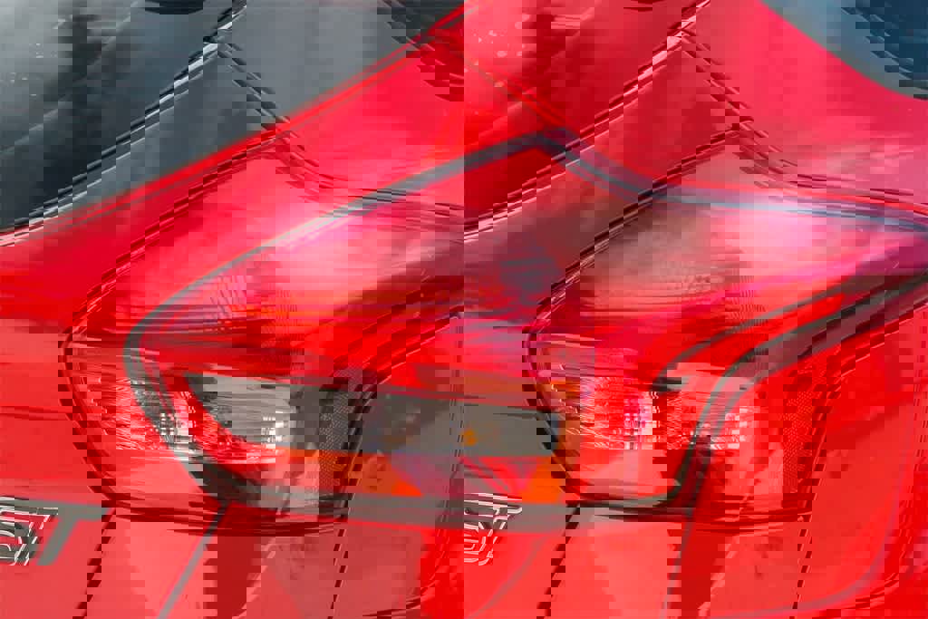 Used 2016 Ford Focus ST w/ Equipment Group 402A image 10