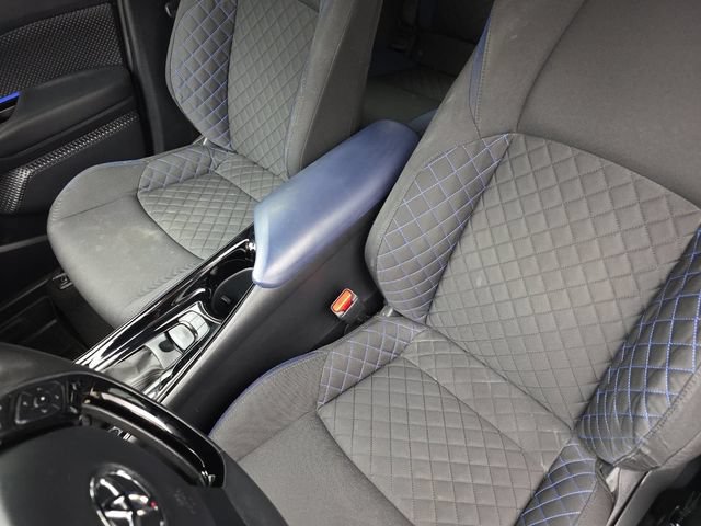 Used 2021 Toyota C-HR XLE FWD image 12