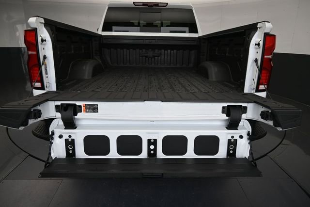 New 2026 Chevrolet Silverado 2500 ZR2 w/ LPO, Dark Essentials Package AWD/4WD image 32