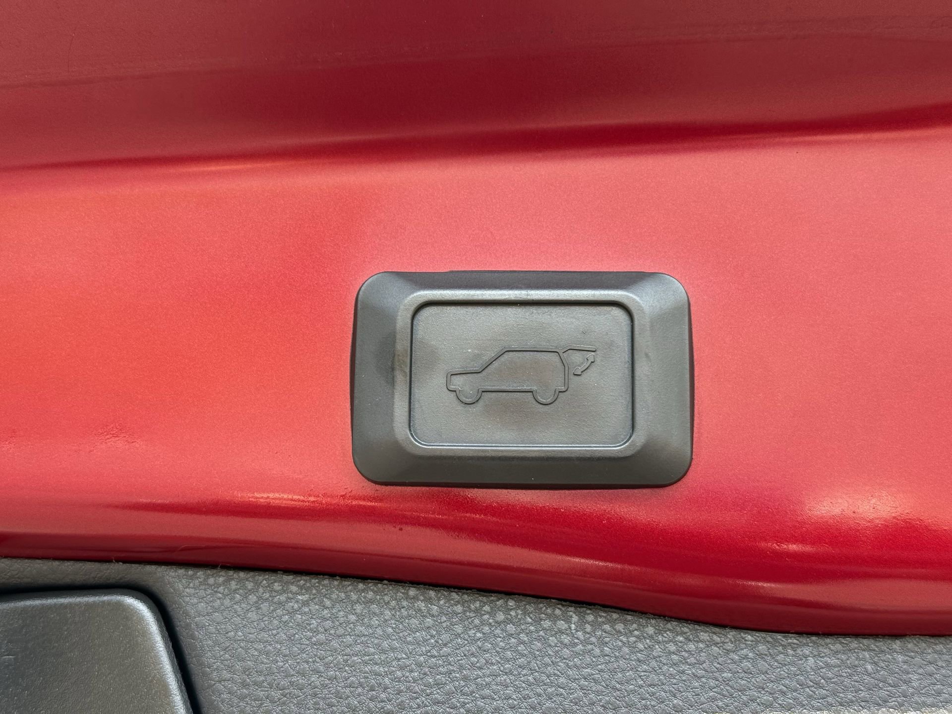 Used 2022 Toyota RAV4 XLE image 29