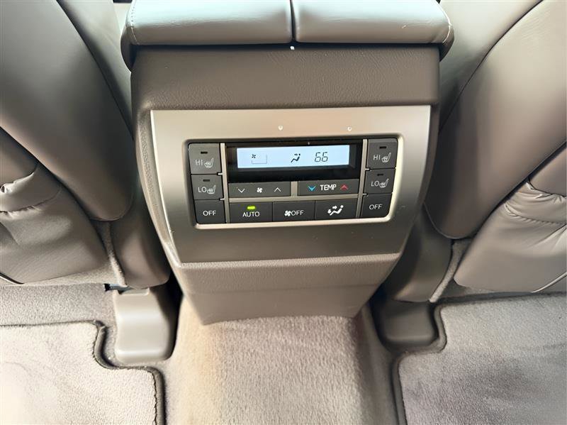 Used 2016 Lexus GX 460 w/ Premium Package AWD/4WD image 29