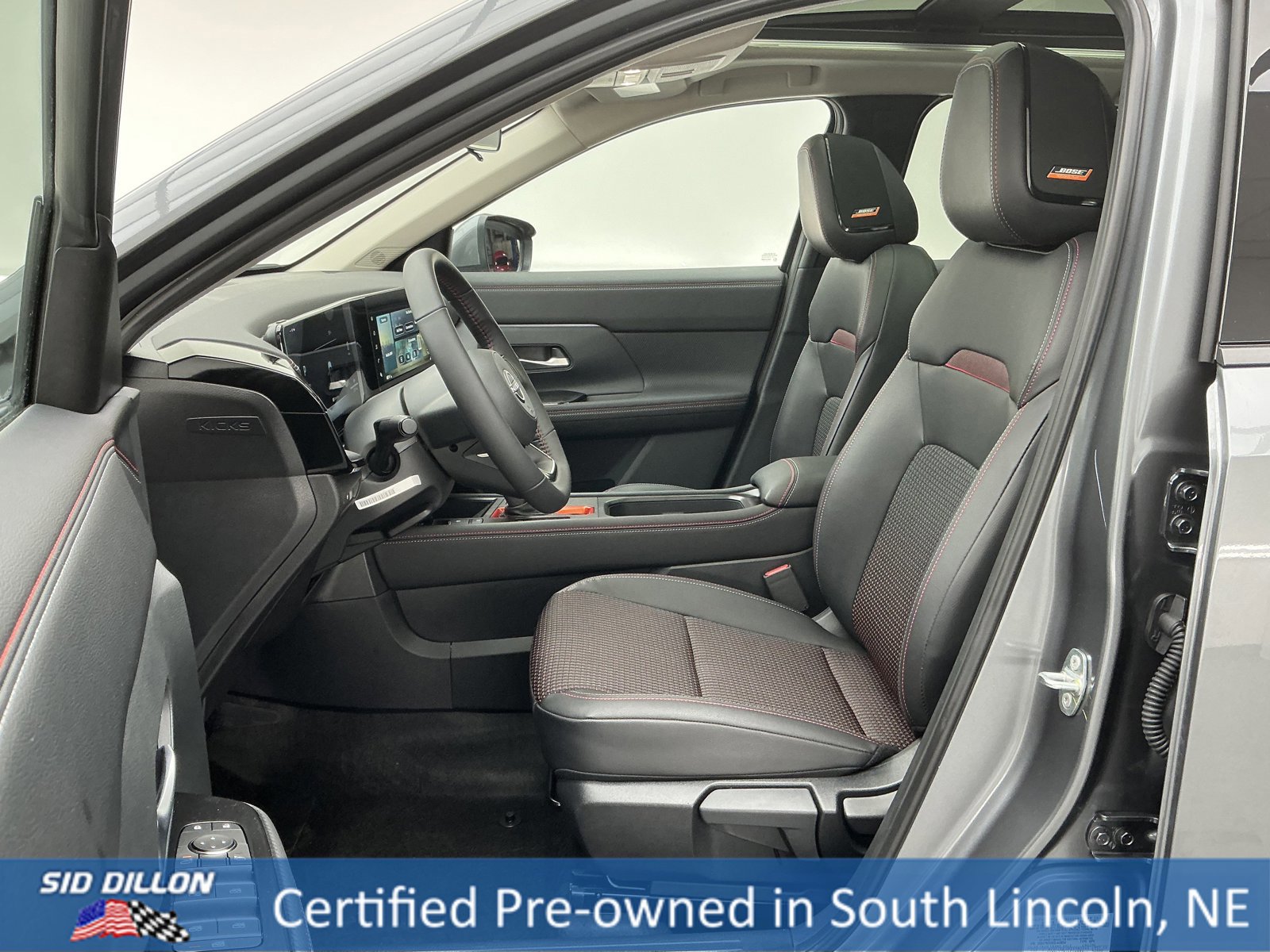 Used 2025 Nissan Kicks SR w/ SR Premium Package image 17