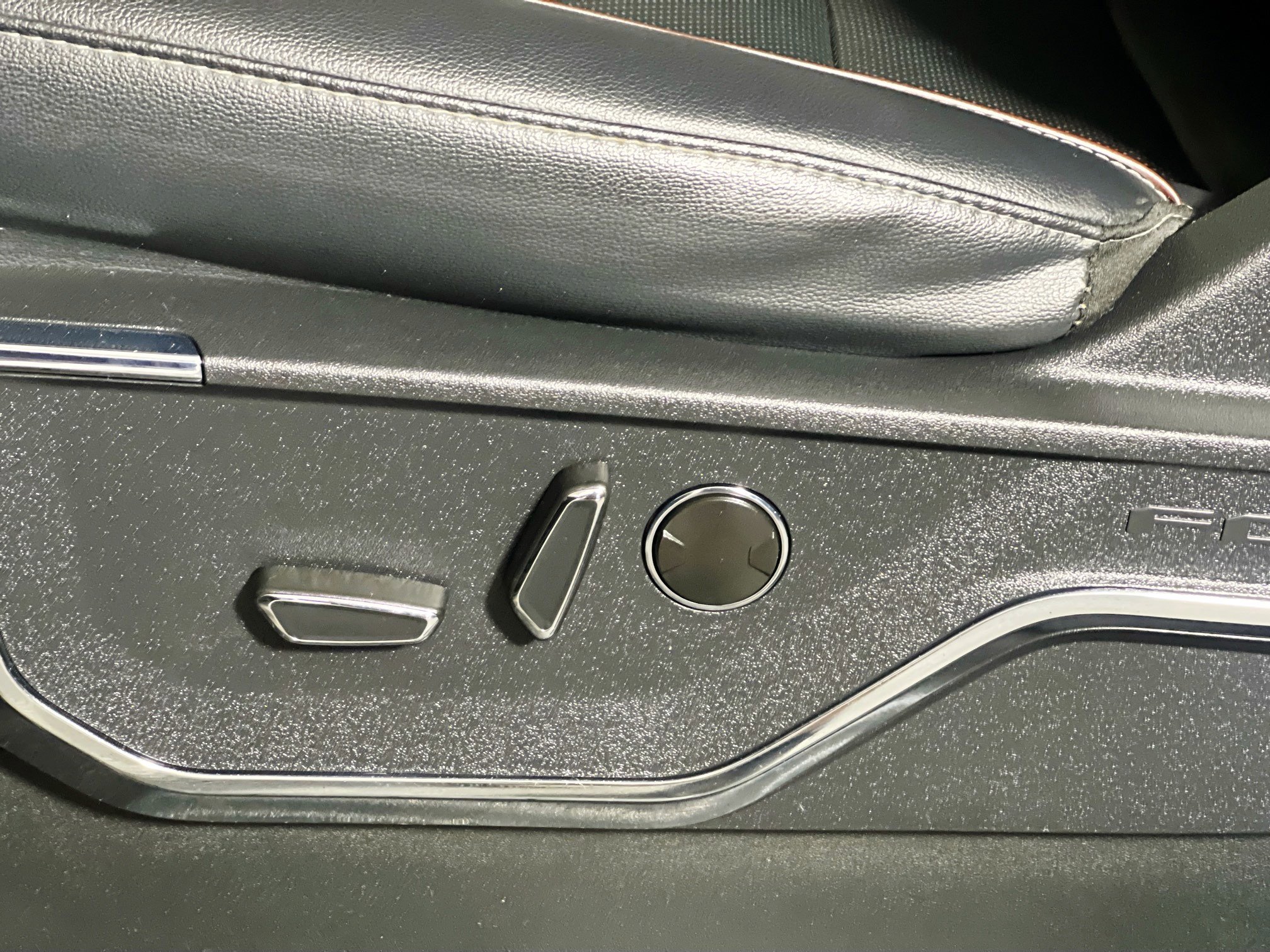 Used 2023 Ford F150 Lariat w/ Equipment Group 502A High image 14