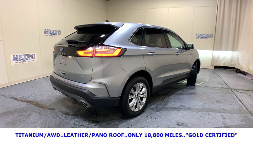 Certified 2024 Ford Edge Titanium image 3