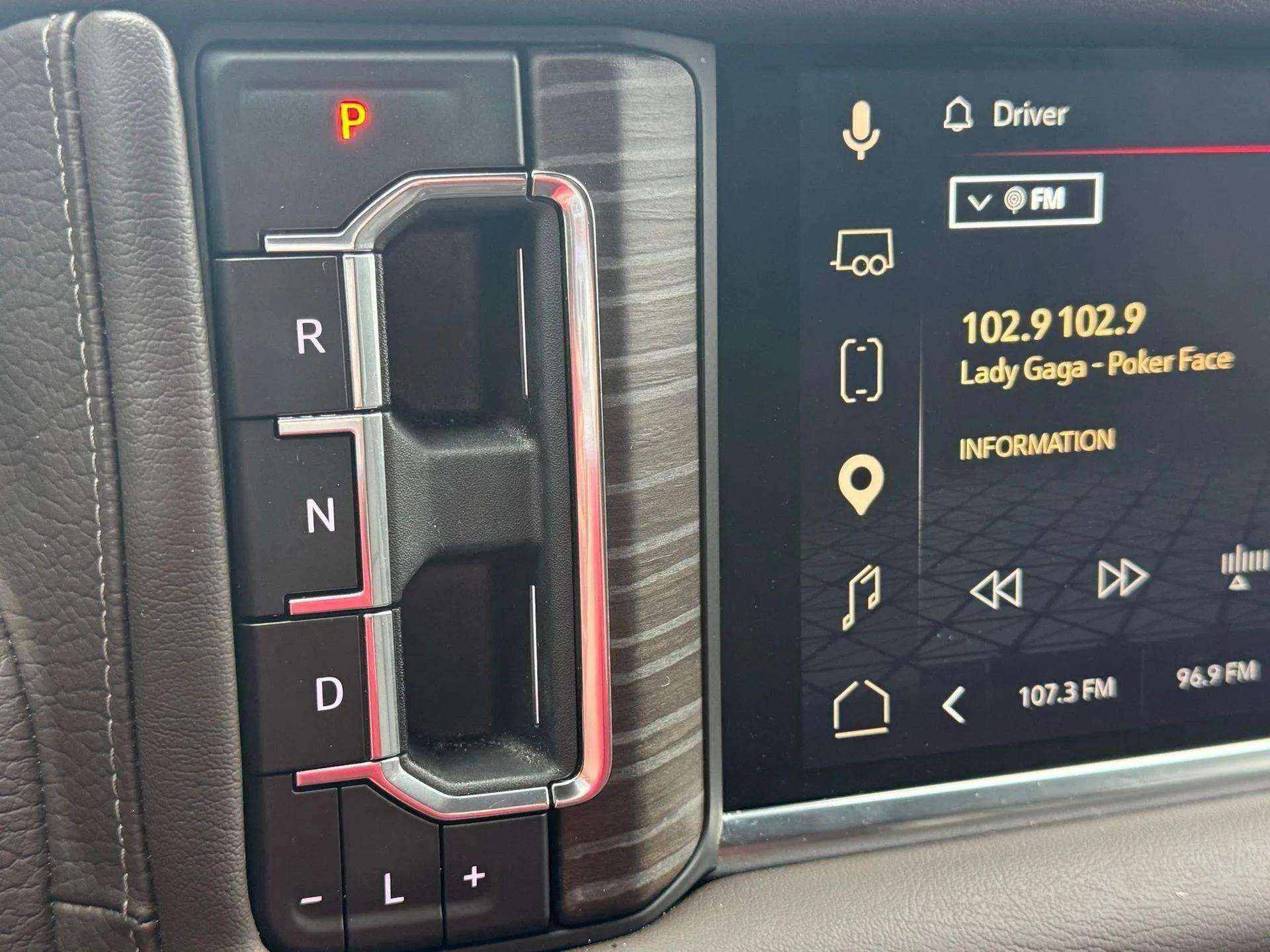 Used 2024 GMC Yukon Denali image 42