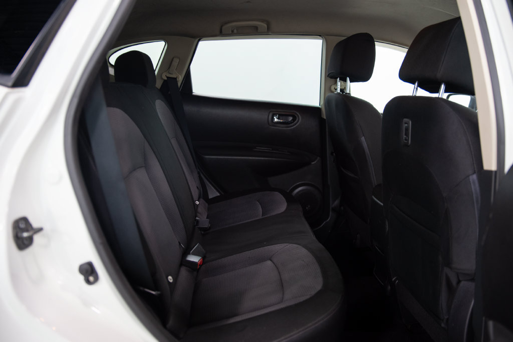 Used 2012 Nissan Rogue SV AWD/4WD image 14