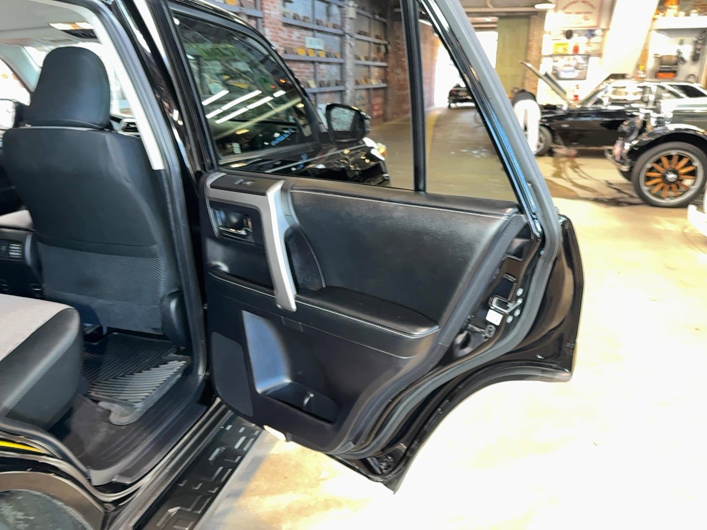 Used 2014 Toyota 4Runner SR5 image 77