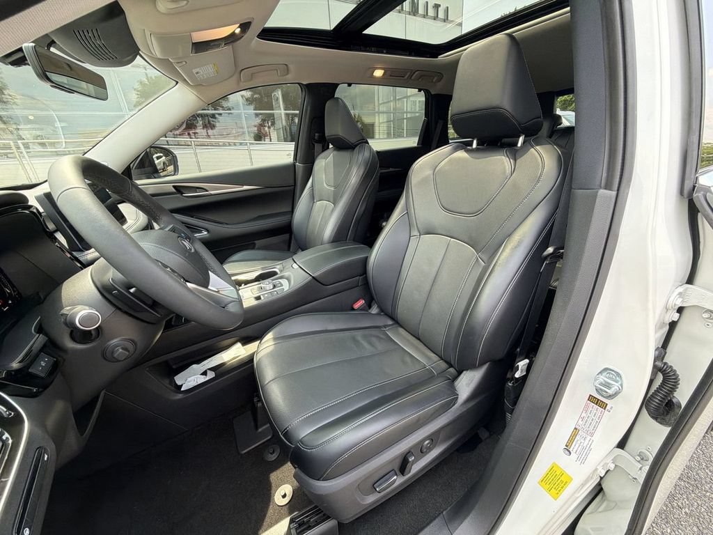 Certified 2023 INFINITI QX60 Luxe w/ Performance Audio Package AWD/4WD image 15