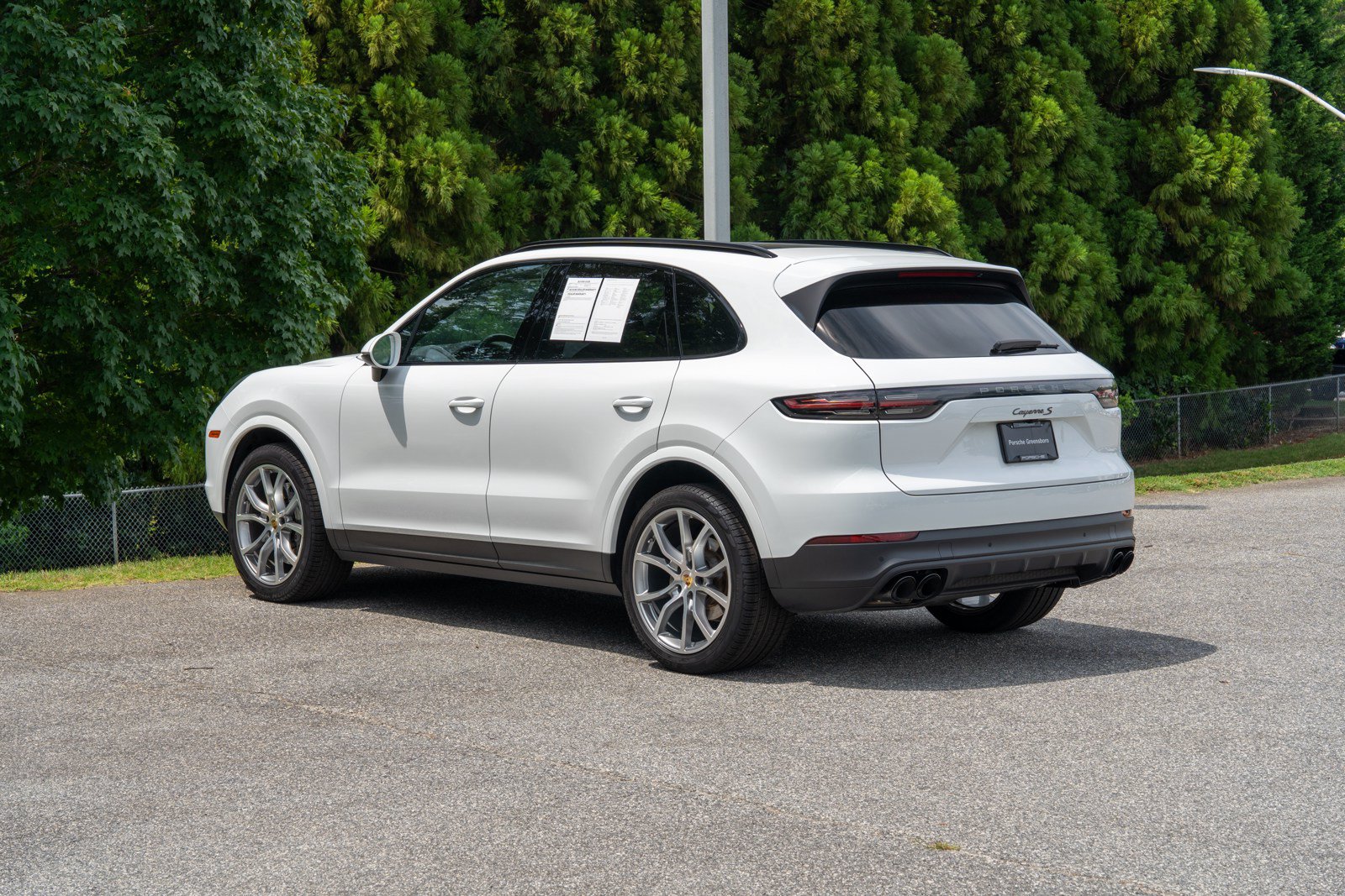 Certified 2023 Porsche Cayenne S AWD/4WD image 3