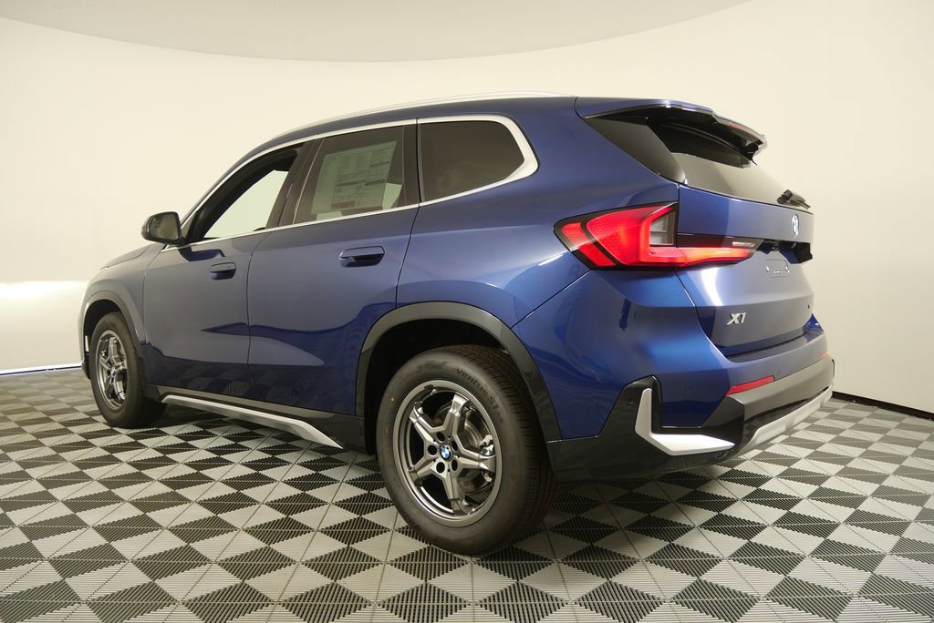 Used 2025 BMW X1 xDrive28i AWD/4WD image 5