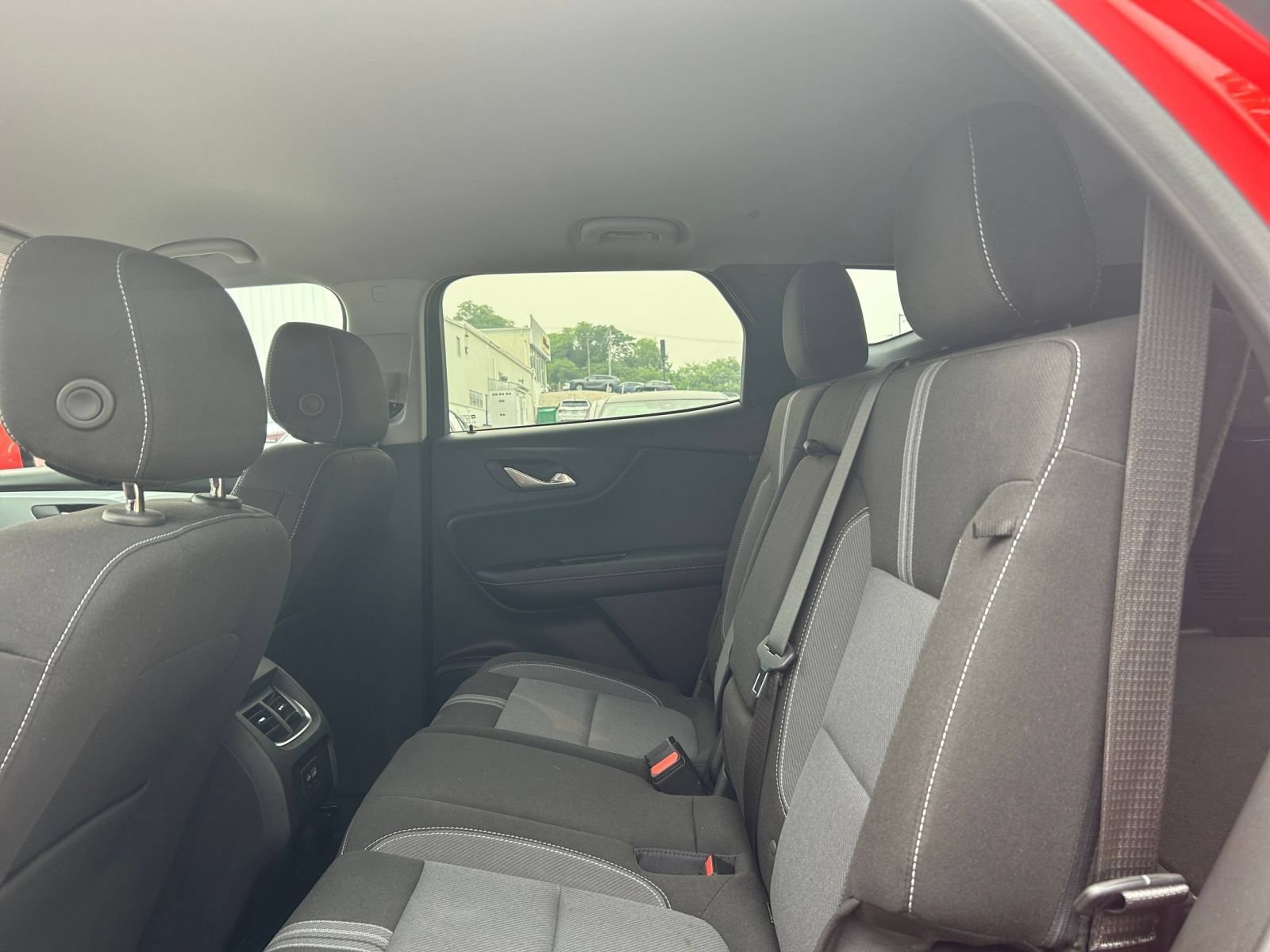Used 2026 Chevrolet Blazer LT FWD image 17