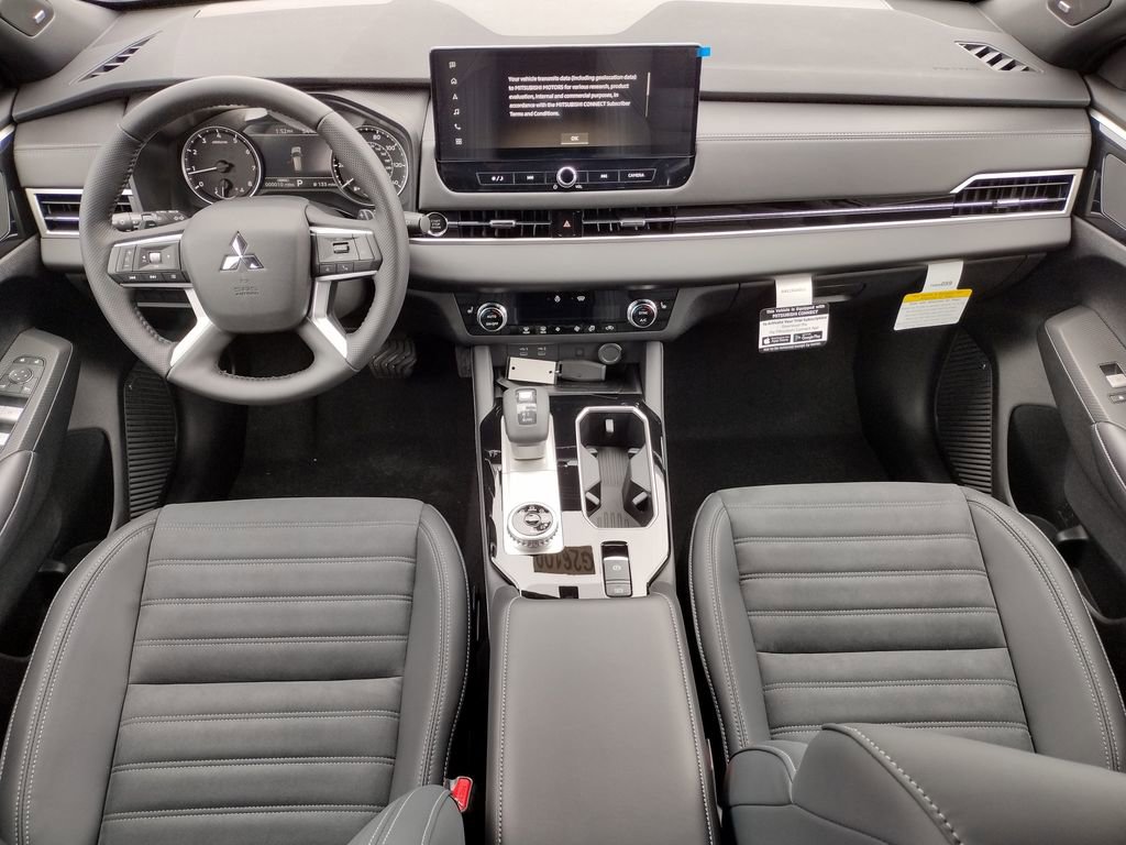 New 2026 Mitsubishi Outlander LE AWD/4WD image 2