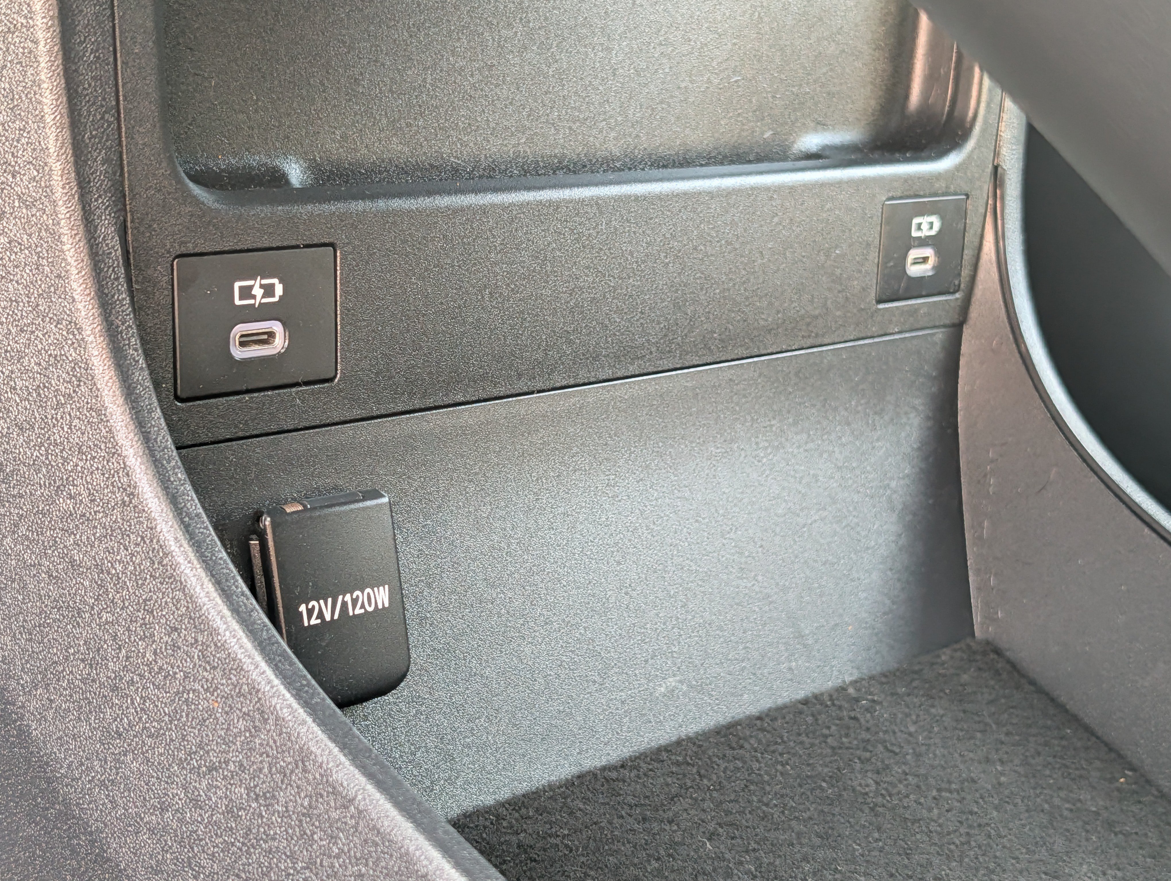 Used 2023 Subaru Solterra AWD image 33