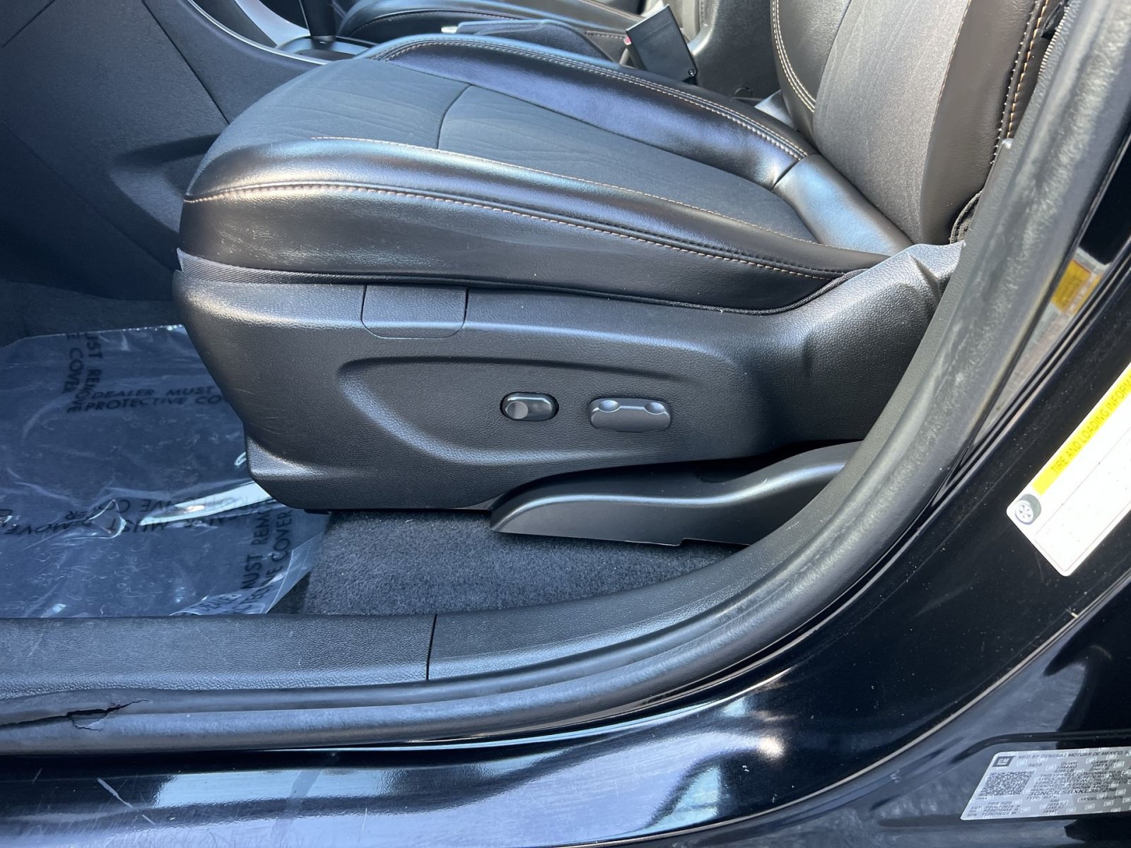 Used 2019 Chevrolet Trax LT w/ LT Convenience Package FWD image 14