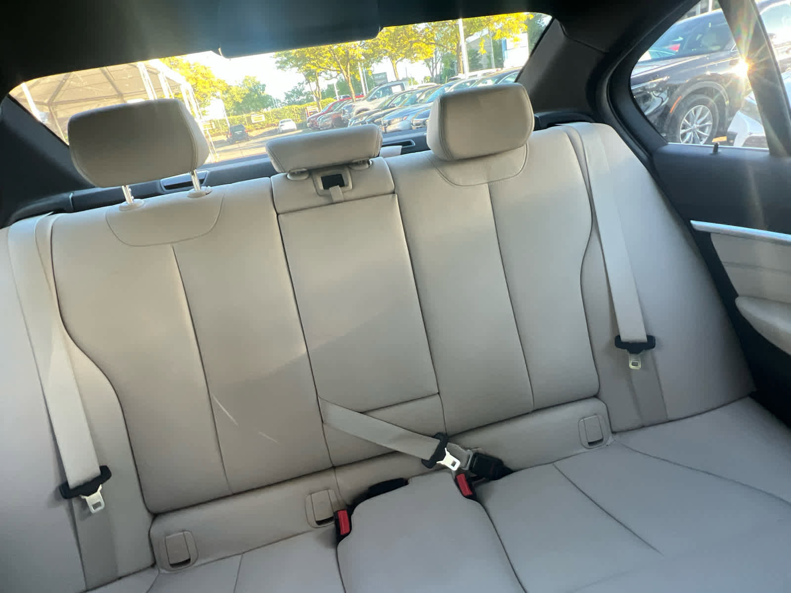 Used 2017 BMW 330i Sedan RWD image 16
