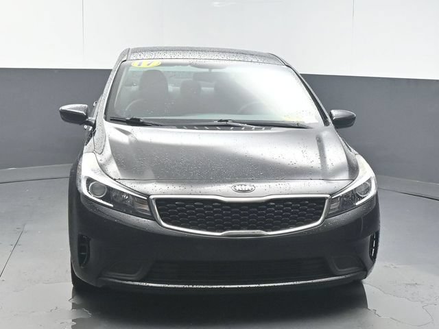 Used 2017 Kia Forte LX FWD image 3