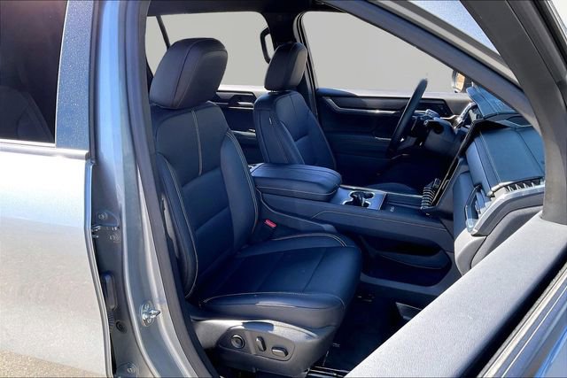 Used 2024 GMC Acadia Elevation w/ Luxury Package image 20