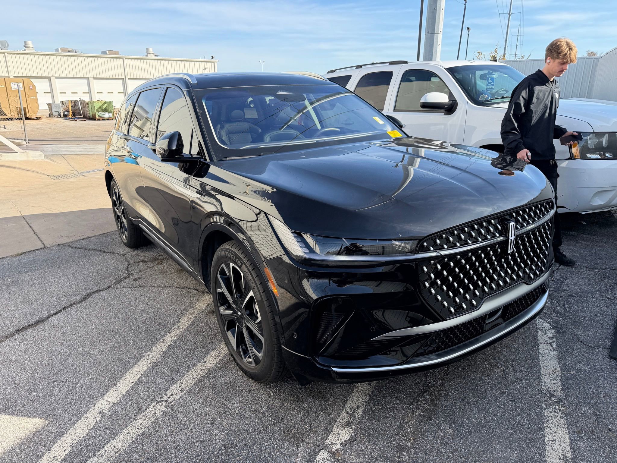 Used 2024 Lincoln Nautilus Reserve w/ Equipment Group 203A image 3