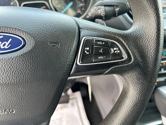 Used 2017 Ford Escape SE w/ Equipment Group 201A AWD/4WD image 16
