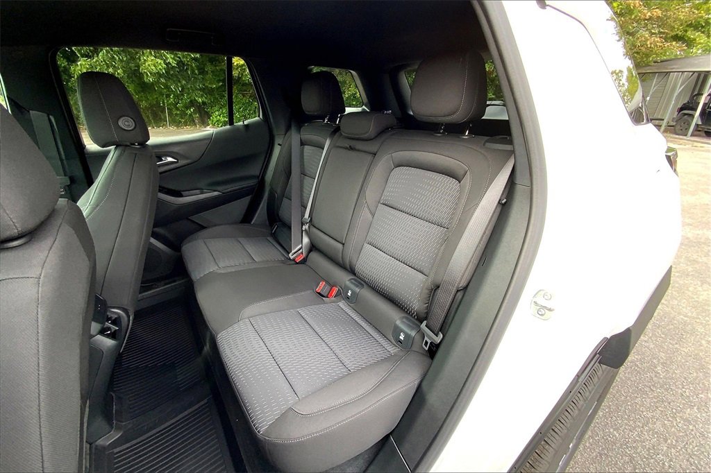 New 2026 Chevrolet Equinox LT image 11