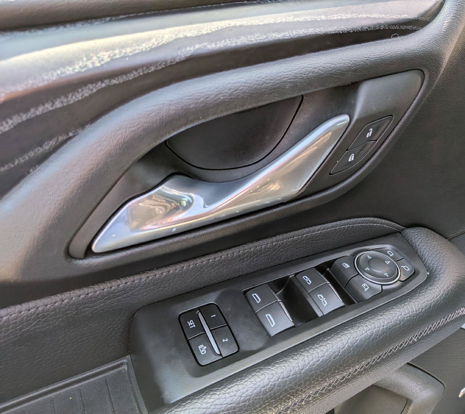 Used 2024 GMC Yukon XL Denali AWD/4WD image 13