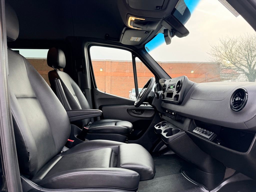 Used 2020 Mercedes-Benz Sprinter 3500 image 13