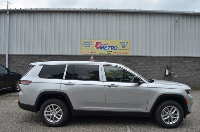 New 2025 Jeep Grand Cherokee L Laredo w/ Luxury Tech Group I image 9